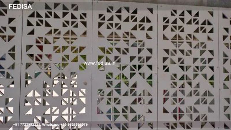 Grc Jali First Floor Front Balcony Design Classic House Design House Plans 2020